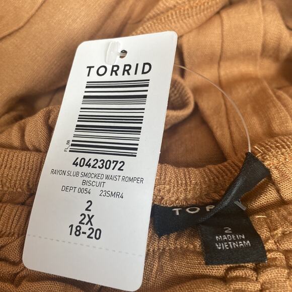 Torrid BISCUIT Rayon Slub Smocked
Waist Romper - Picture 9 of 9